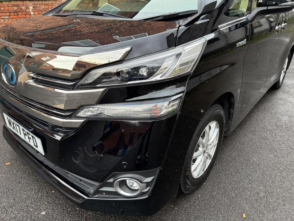 Toyota Alphard Hybrid