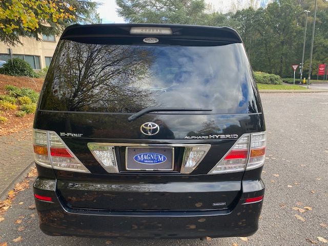 Toyota Alphard Hybrid