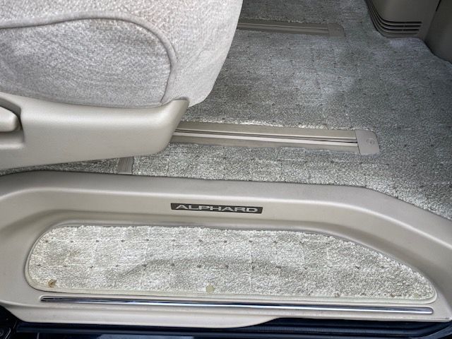 Toyota Alphard Hybrid